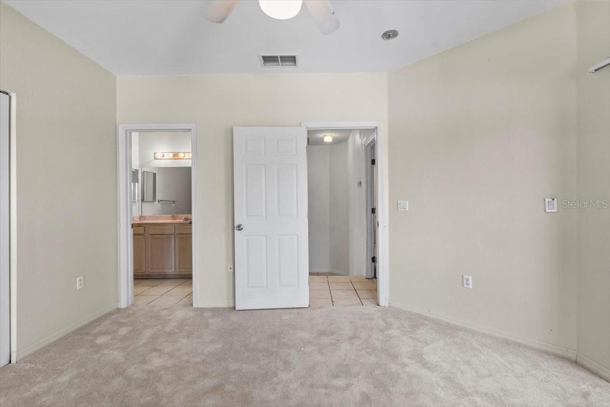 5024 SUNRIDGE PALMS DR #101, TAMPA, FL, 33617