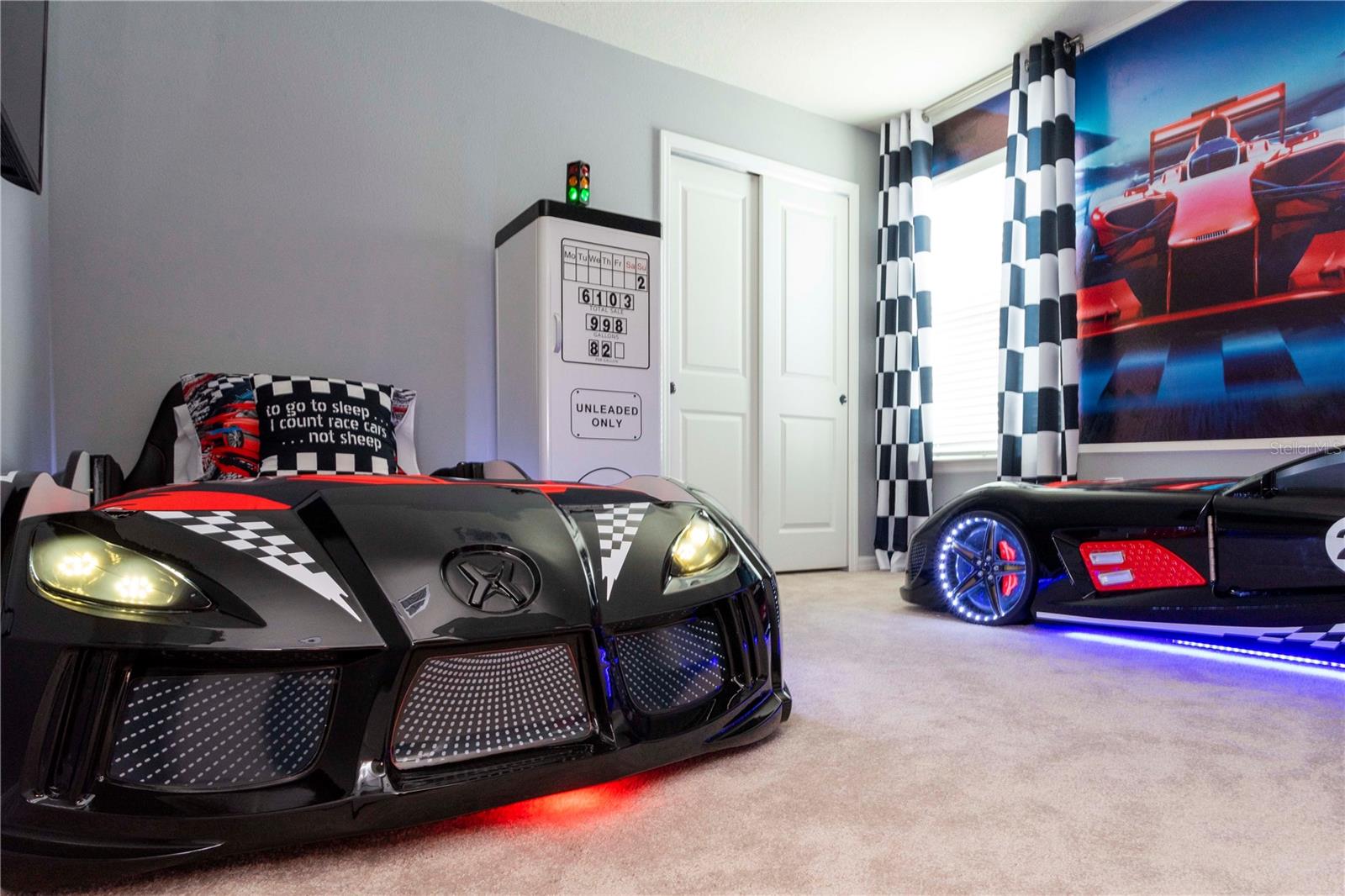 3413 LILAC, DAVENPORT, FL, 33897