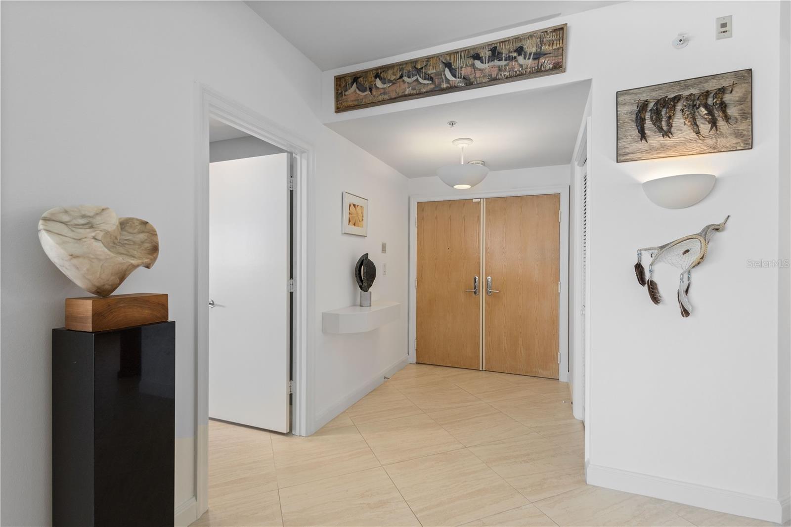 535 SANCTUARY DR #A602, LONGBOAT KEY, FL, 34228