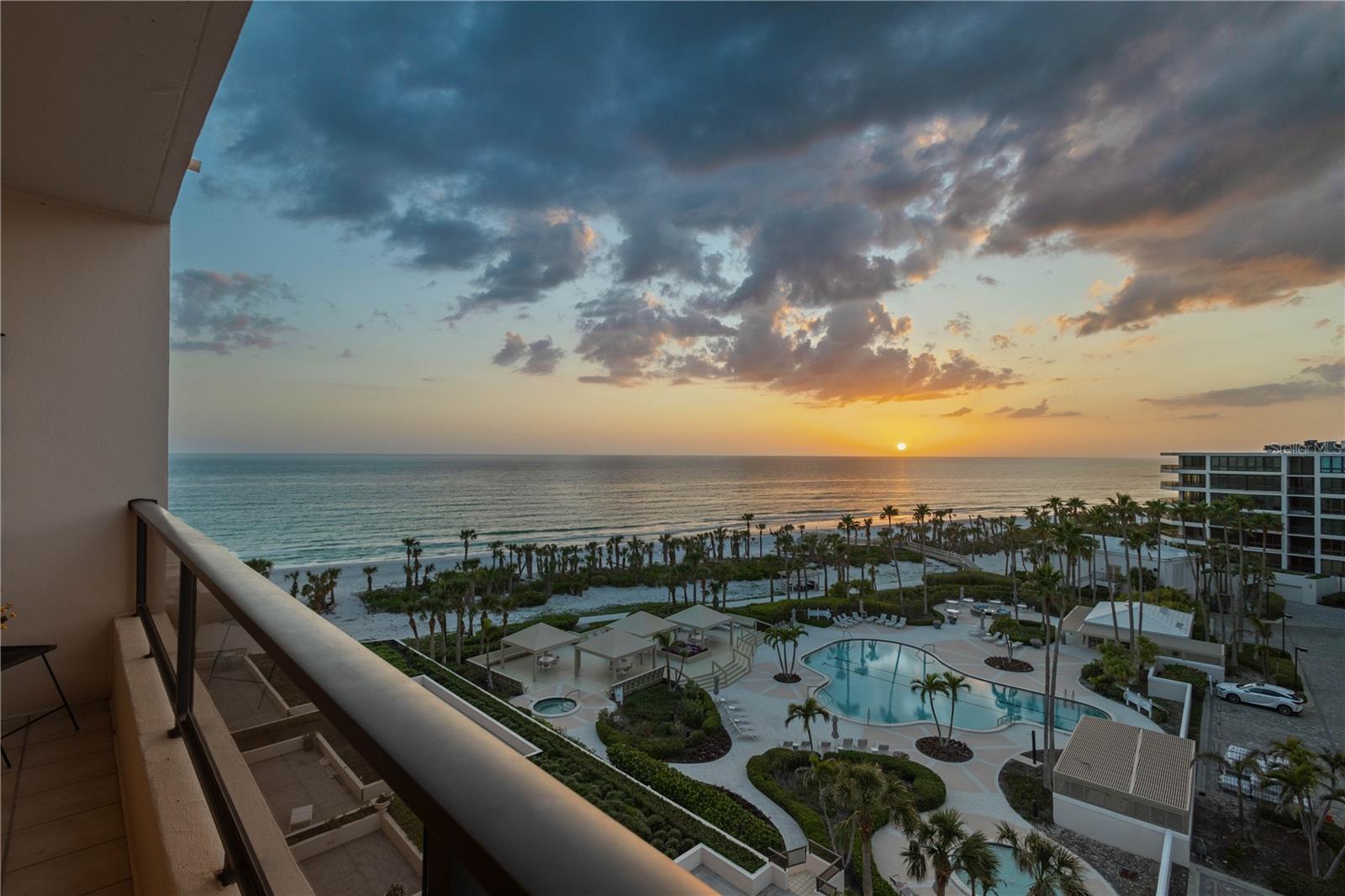 535 SANCTUARY DR #A602, LONGBOAT KEY, FL, 34228