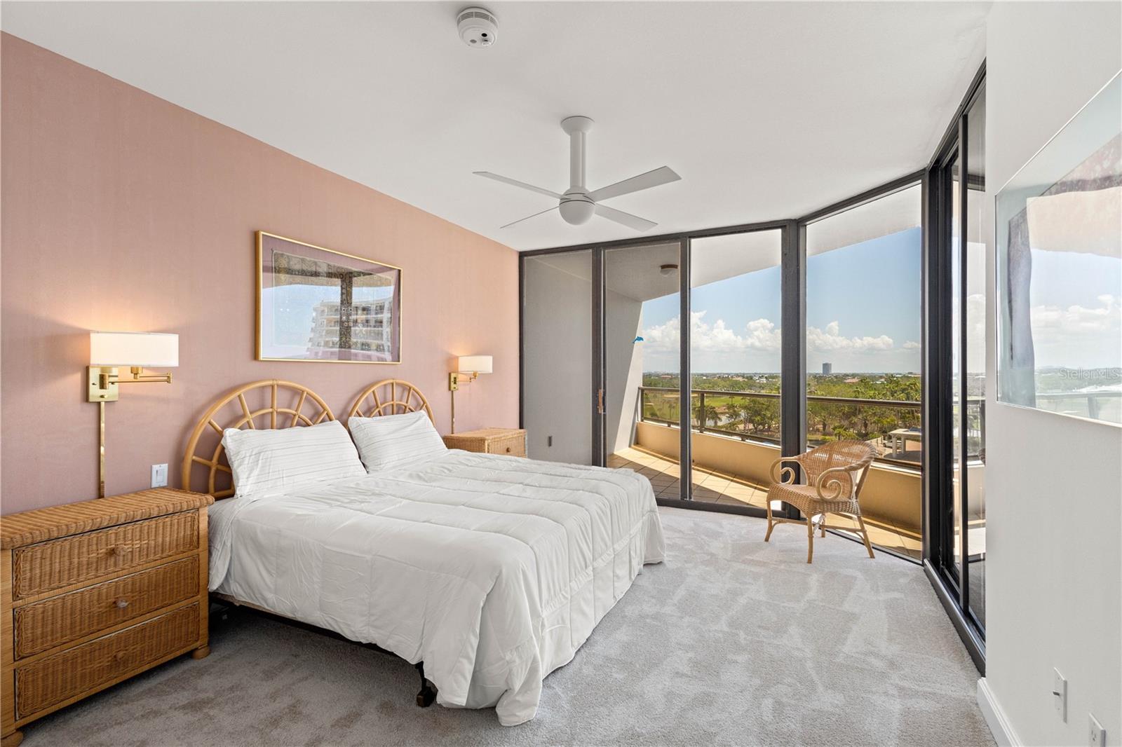 535 SANCTUARY DR #A602, LONGBOAT KEY, FL, 34228