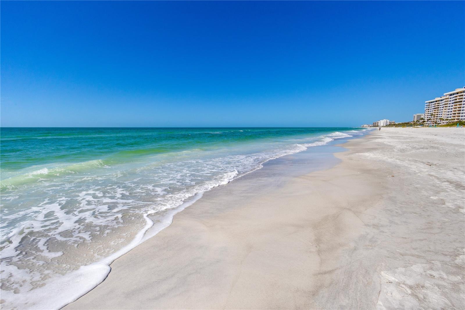 535 SANCTUARY DR #A602, LONGBOAT KEY, FL, 34228
