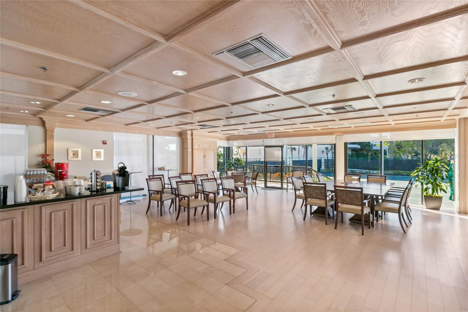 535 SANCTUARY DR #A602, LONGBOAT KEY, FL, 34228