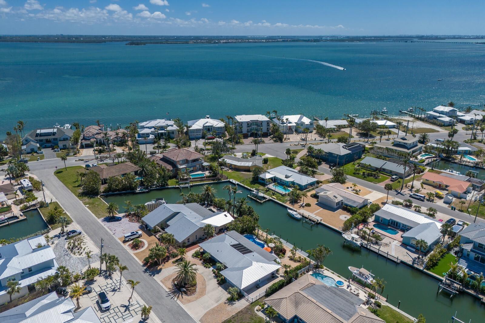 606 EMERALD LN, HOLMES BEACH, FL, 34217