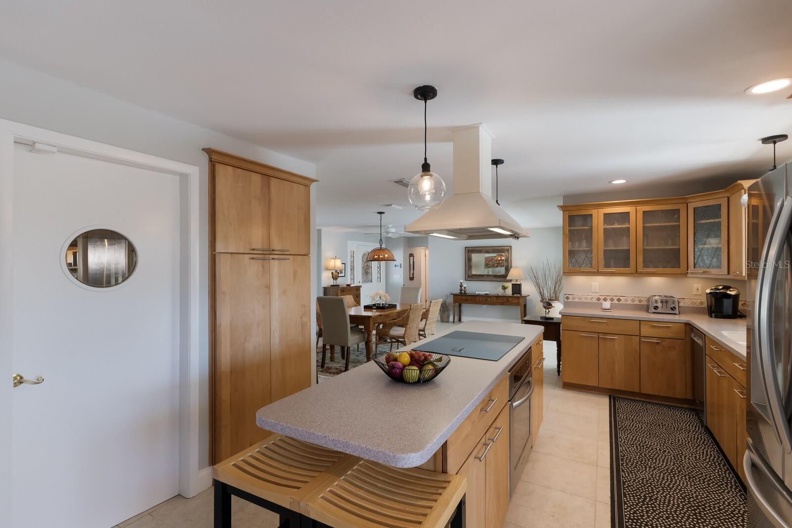 606 EMERALD LN, HOLMES BEACH, FL, 34217