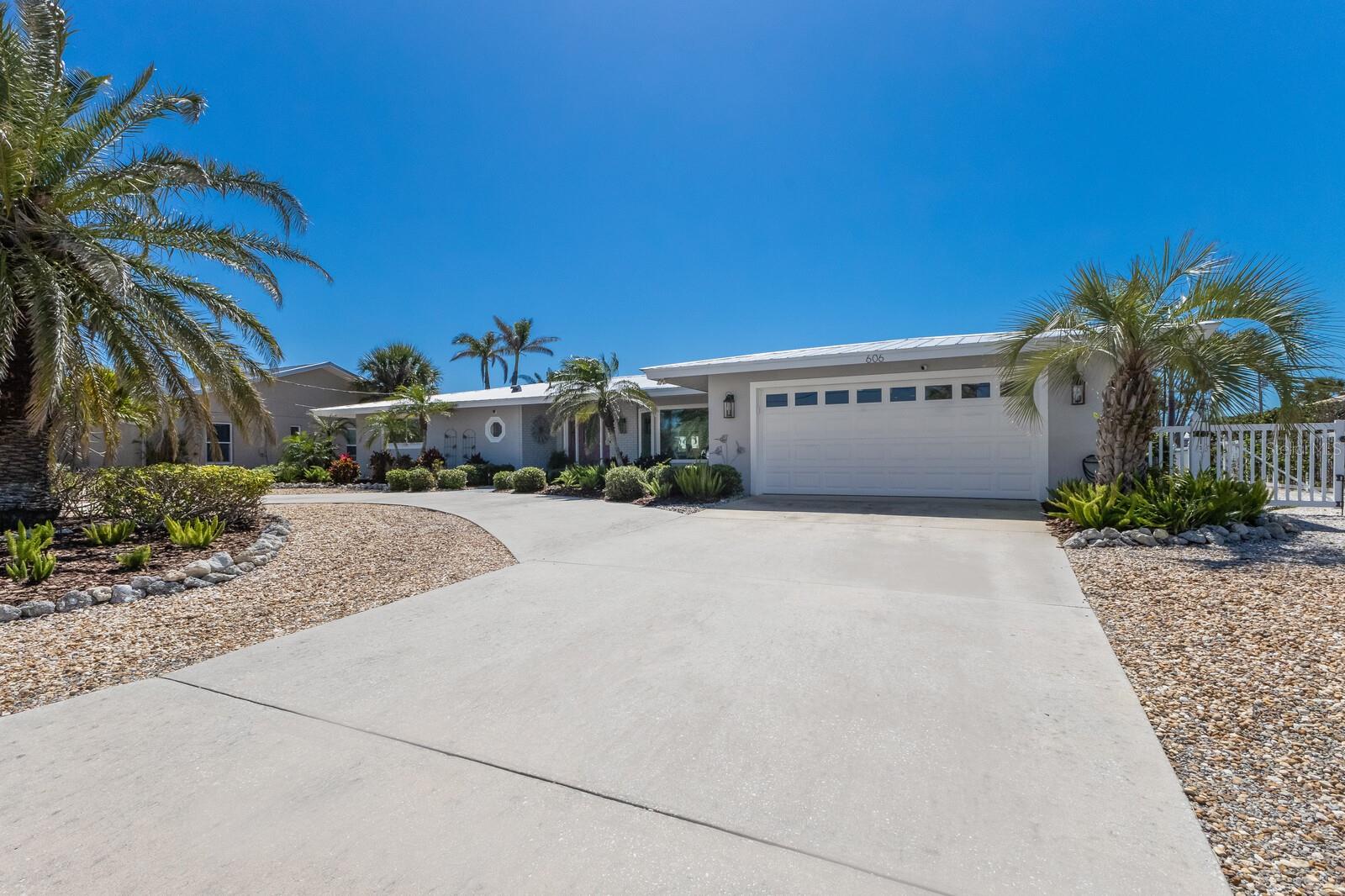 606 EMERALD LN, HOLMES BEACH, FL, 34217