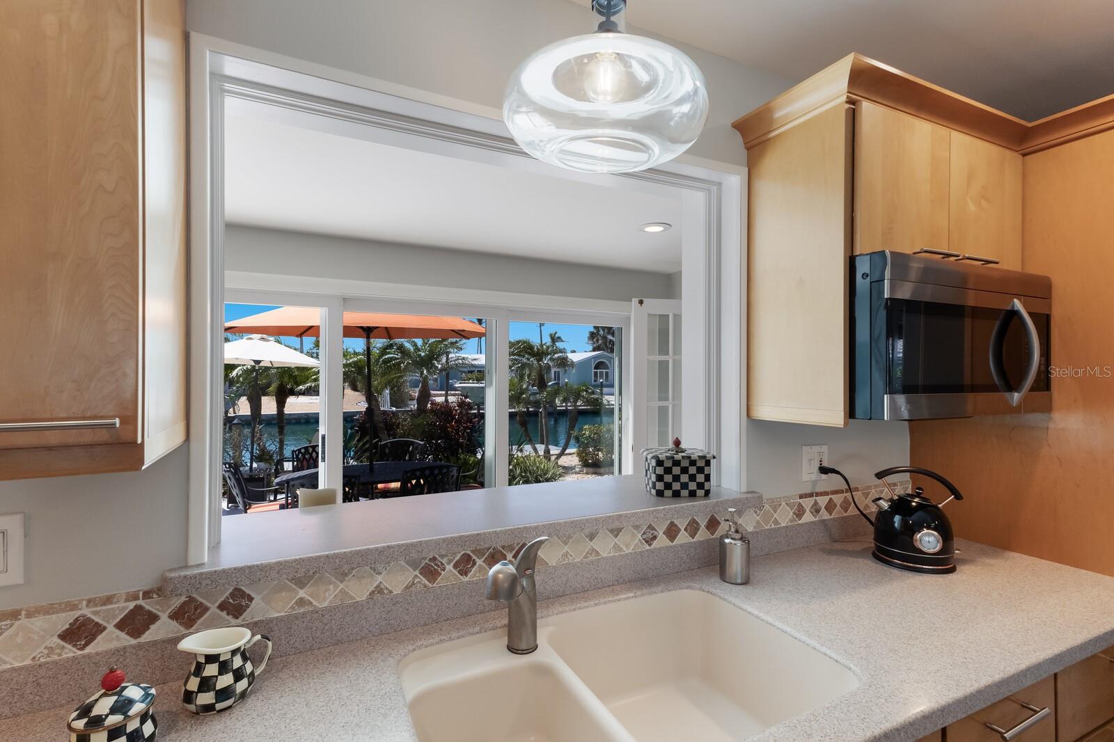 606 EMERALD LN, HOLMES BEACH, FL, 34217