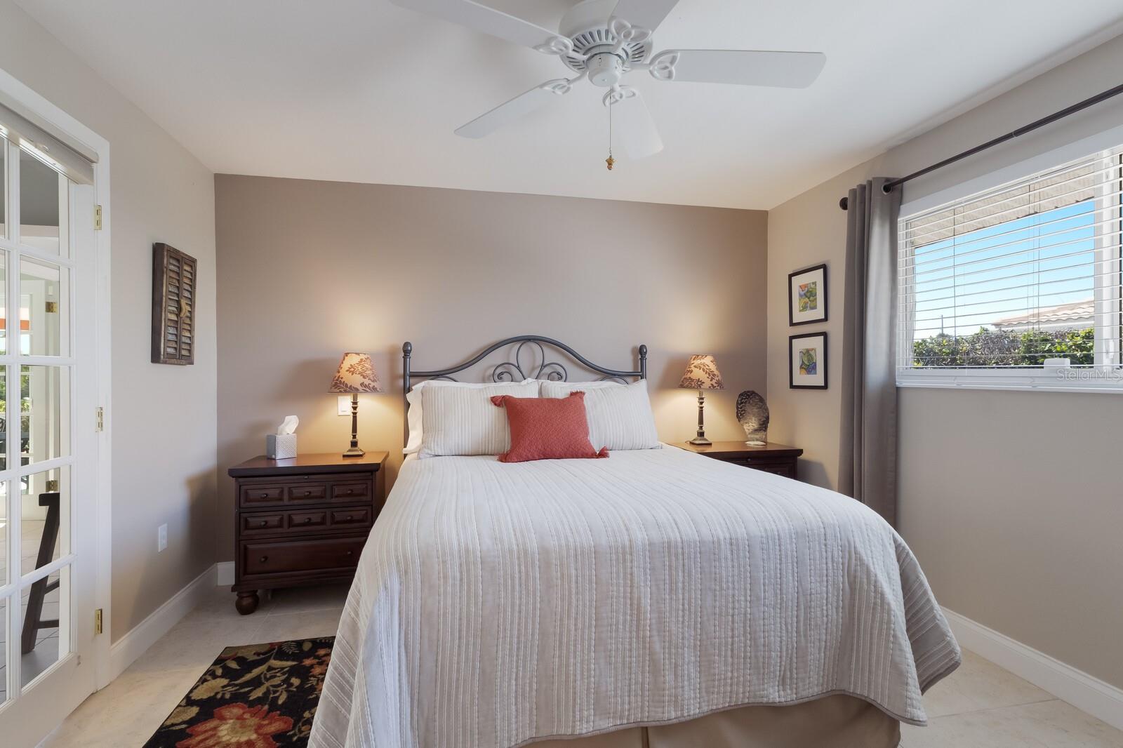 606 EMERALD LN, HOLMES BEACH, FL, 34217