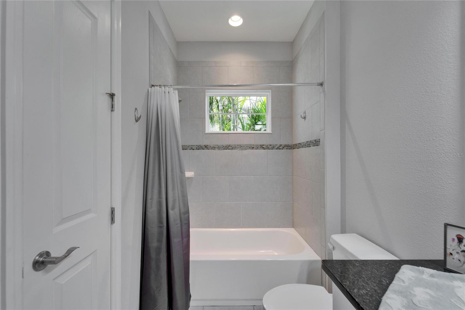 606 WINTERSIDE DR, APOLLO BEACH, FL, 33572