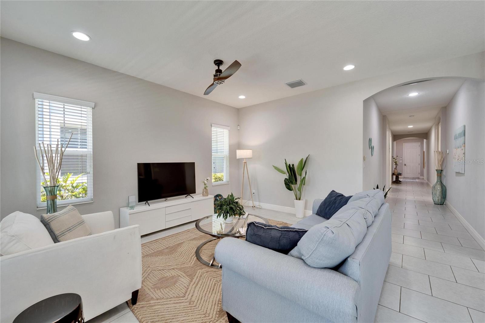 606 WINTERSIDE DR, APOLLO BEACH, FL, 33572