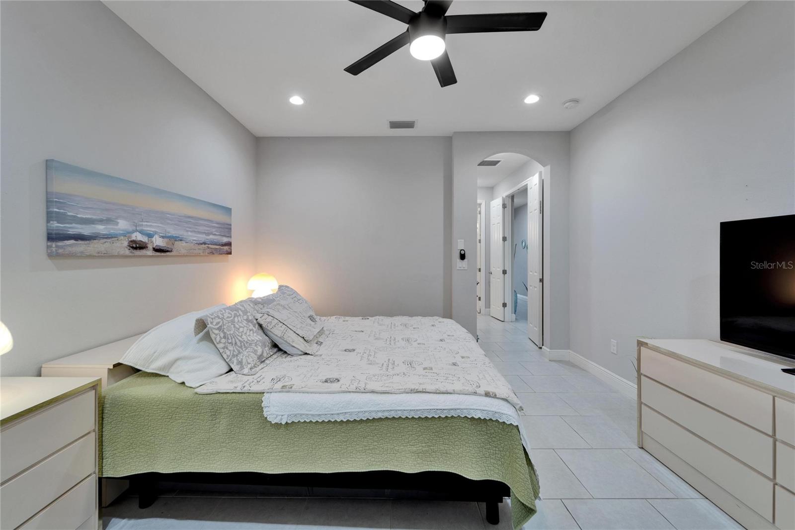 606 WINTERSIDE DR, APOLLO BEACH, FL, 33572