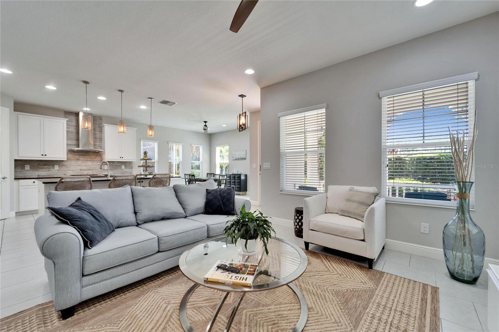 606 WINTERSIDE DR, APOLLO BEACH, FL, 33572