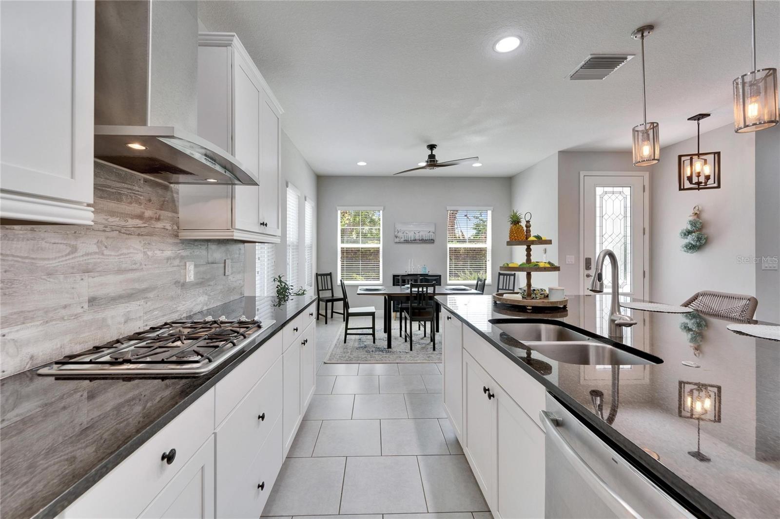 606 WINTERSIDE DR, APOLLO BEACH, FL, 33572