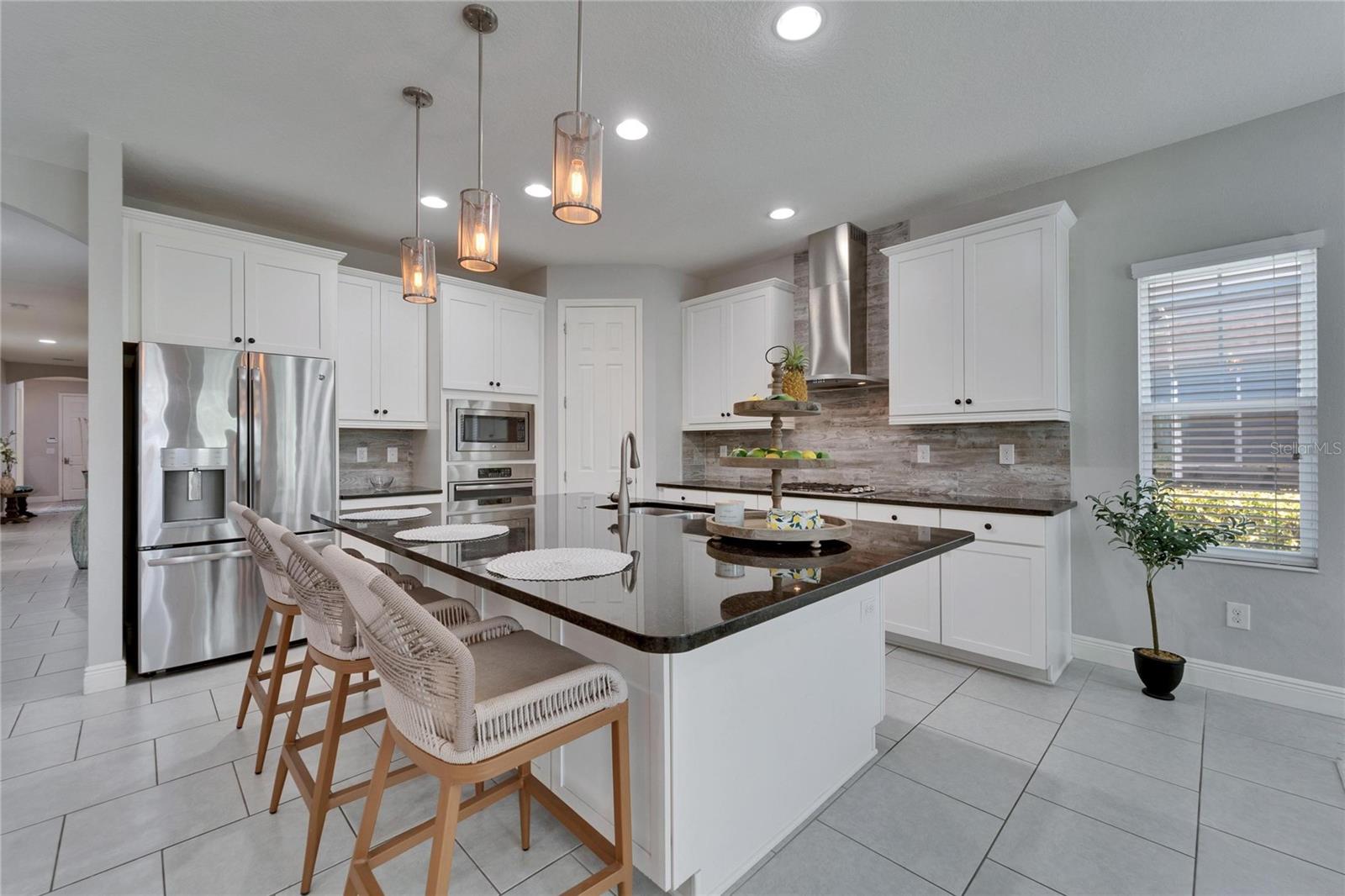 606 WINTERSIDE DR, APOLLO BEACH, FL, 33572