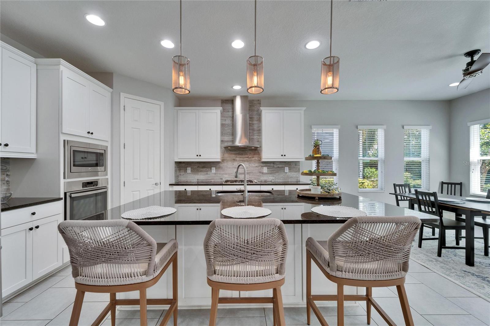 606 WINTERSIDE DR, APOLLO BEACH, FL, 33572