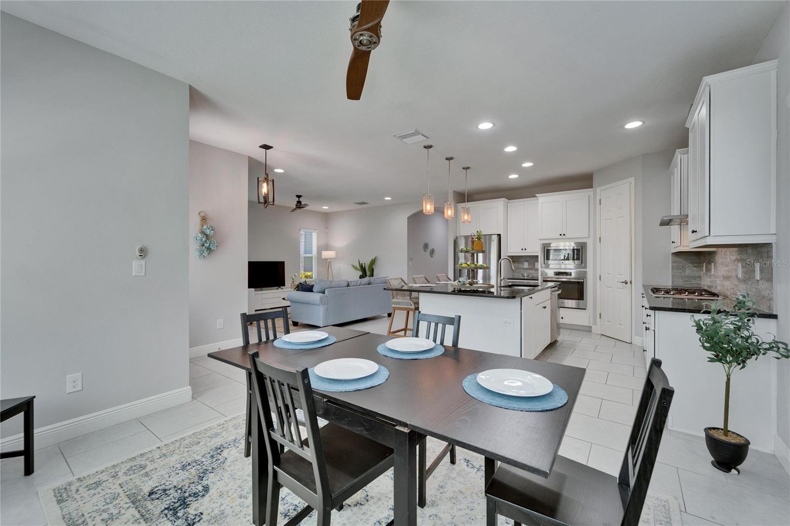 606 WINTERSIDE DR, APOLLO BEACH, FL, 33572