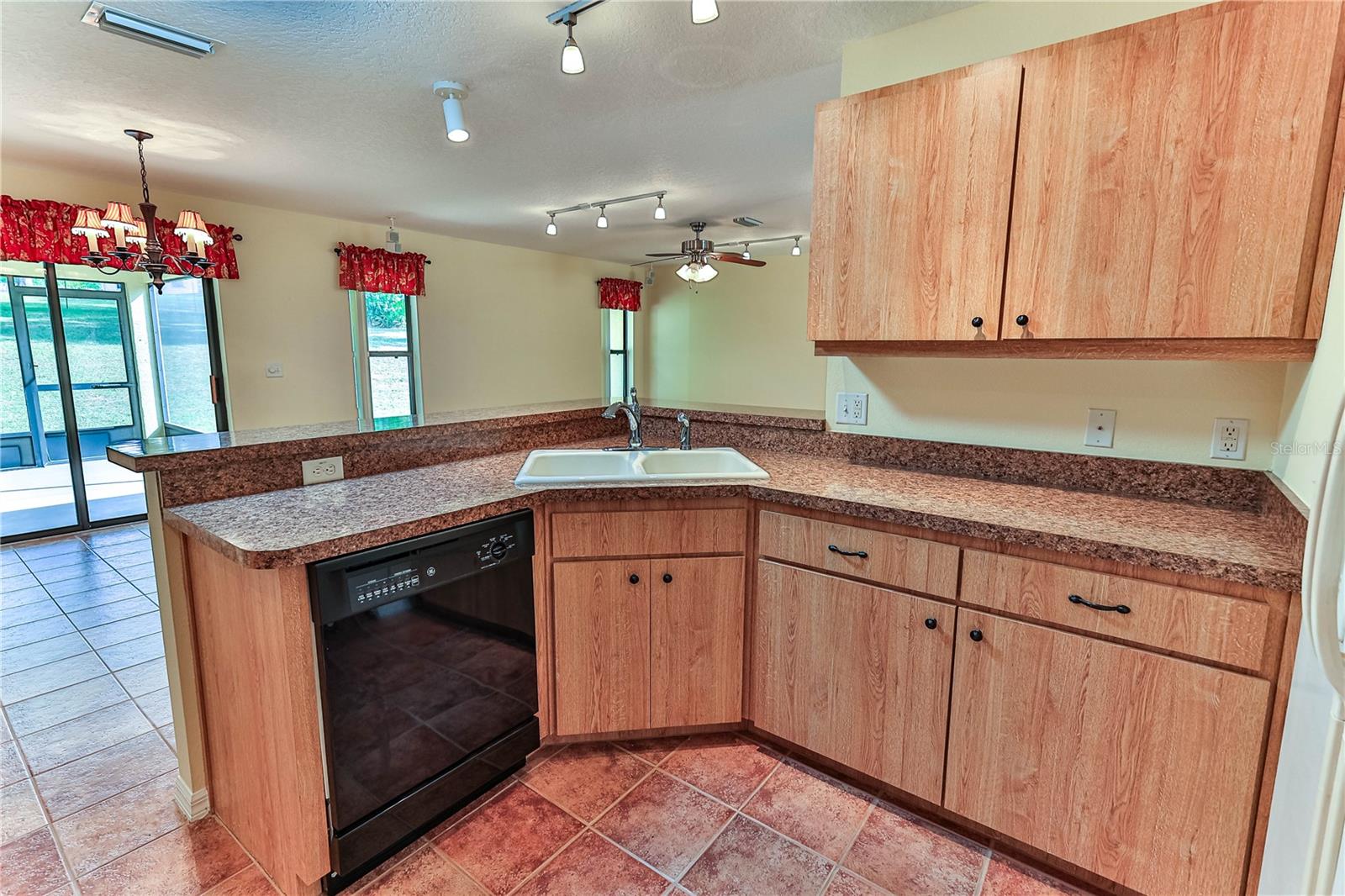 8087 E DECATUR CT, FLORAL CITY, FL, 34436