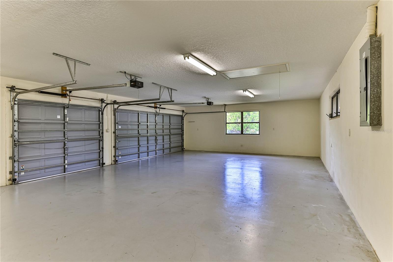8087 E DECATUR CT, FLORAL CITY, FL, 34436