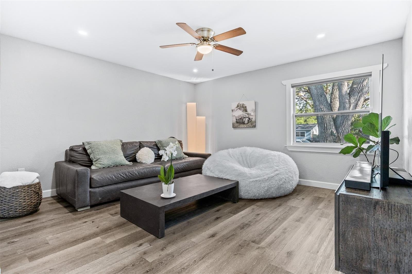 1543 GENTRY ST, CLEARWATER, FL, 33755