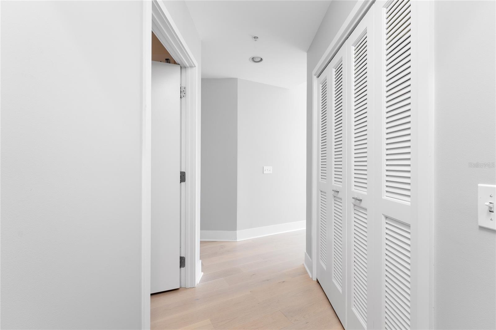 175 1ST ST S #406, ST PETERSBURG, FL, 33701