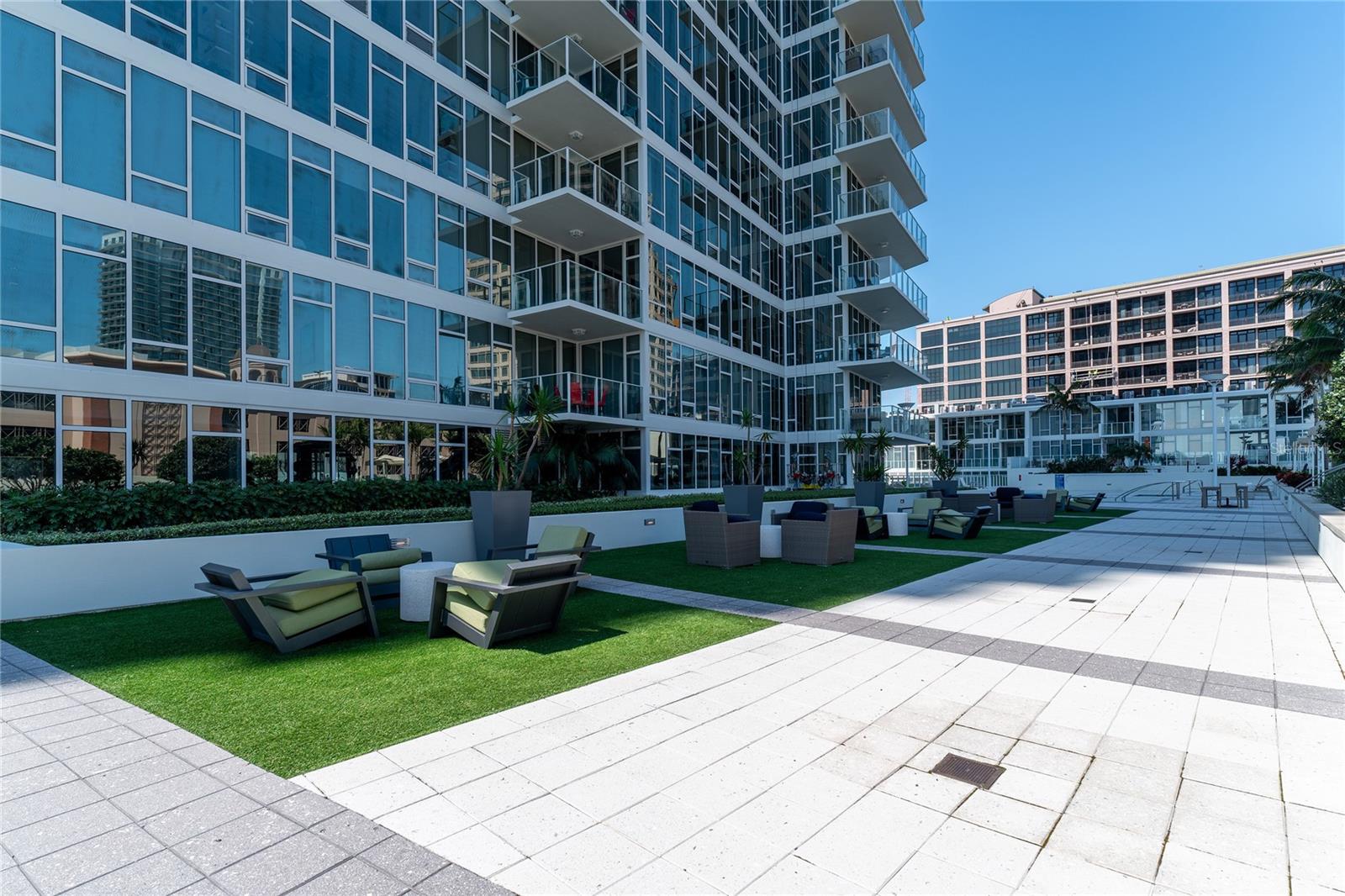 175 1ST ST S #406, ST PETERSBURG, FL, 33701