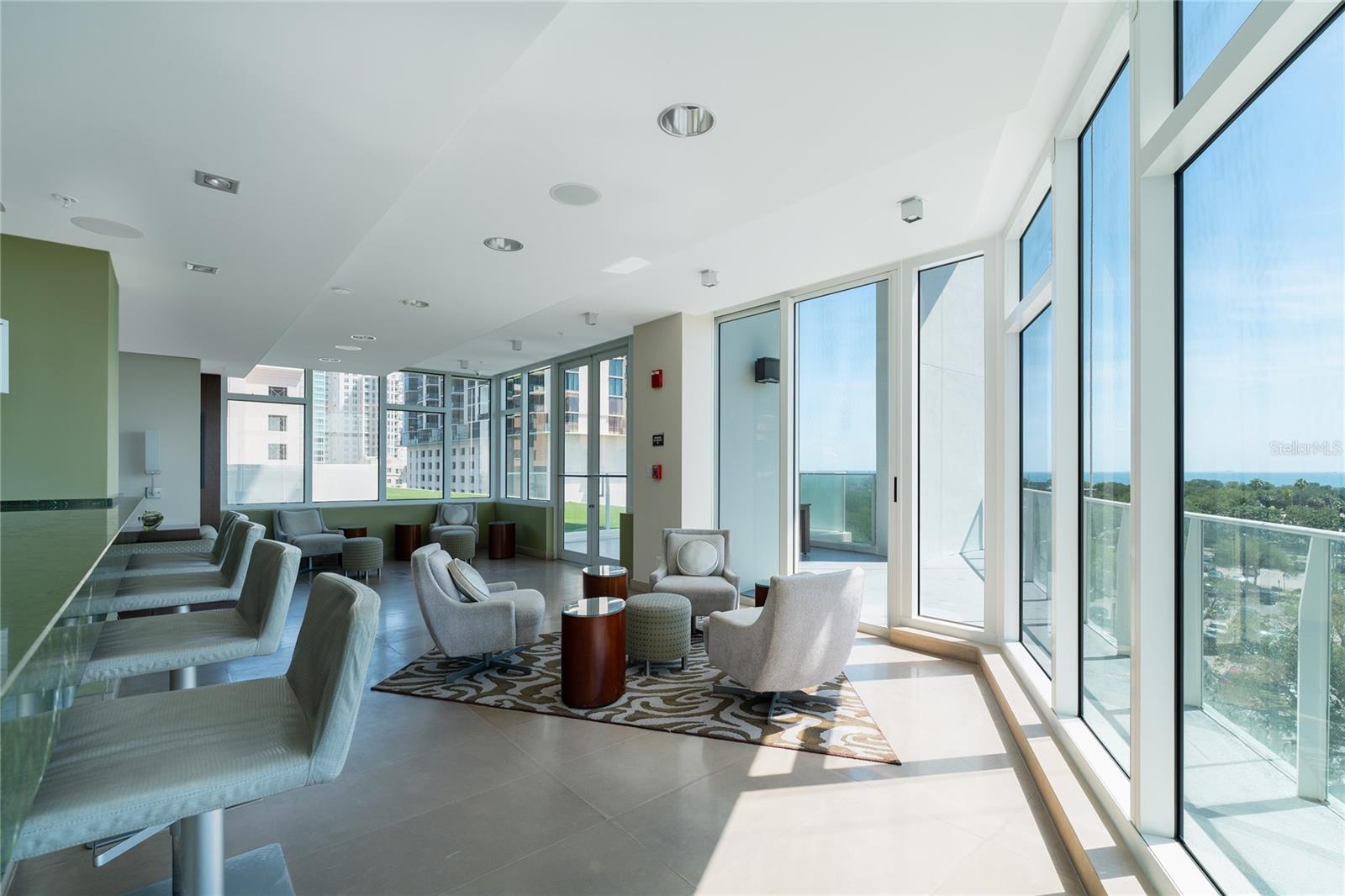 175 1ST ST S #406, ST PETERSBURG, FL, 33701