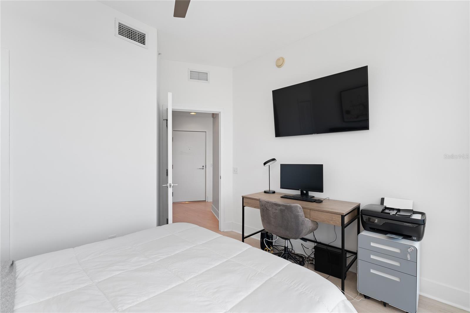 175 1ST ST S #406, ST PETERSBURG, FL, 33701