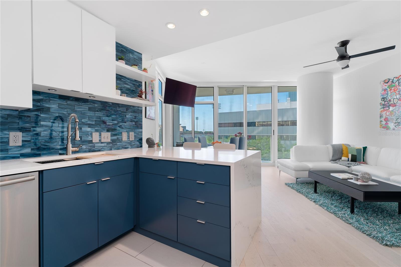 175 1ST ST S #406, ST PETERSBURG, FL, 33701