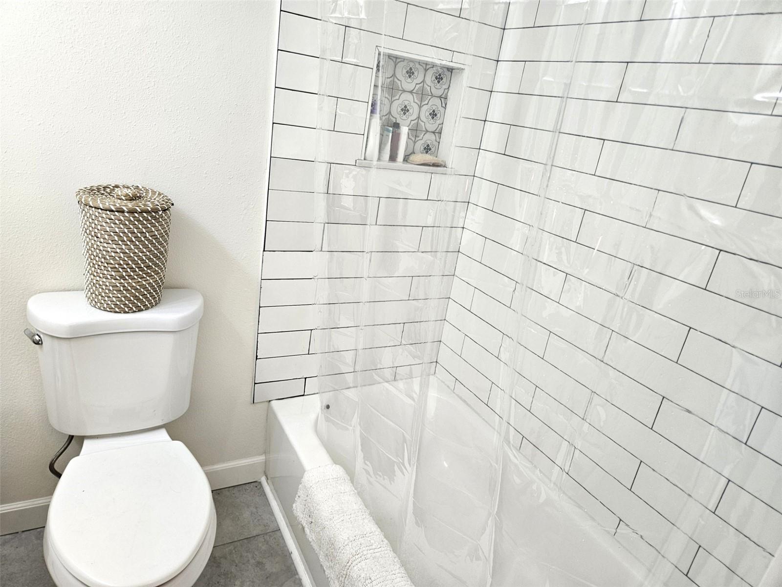 351 BOBBY JONES RD #351, SARASOTA, FL, 34232