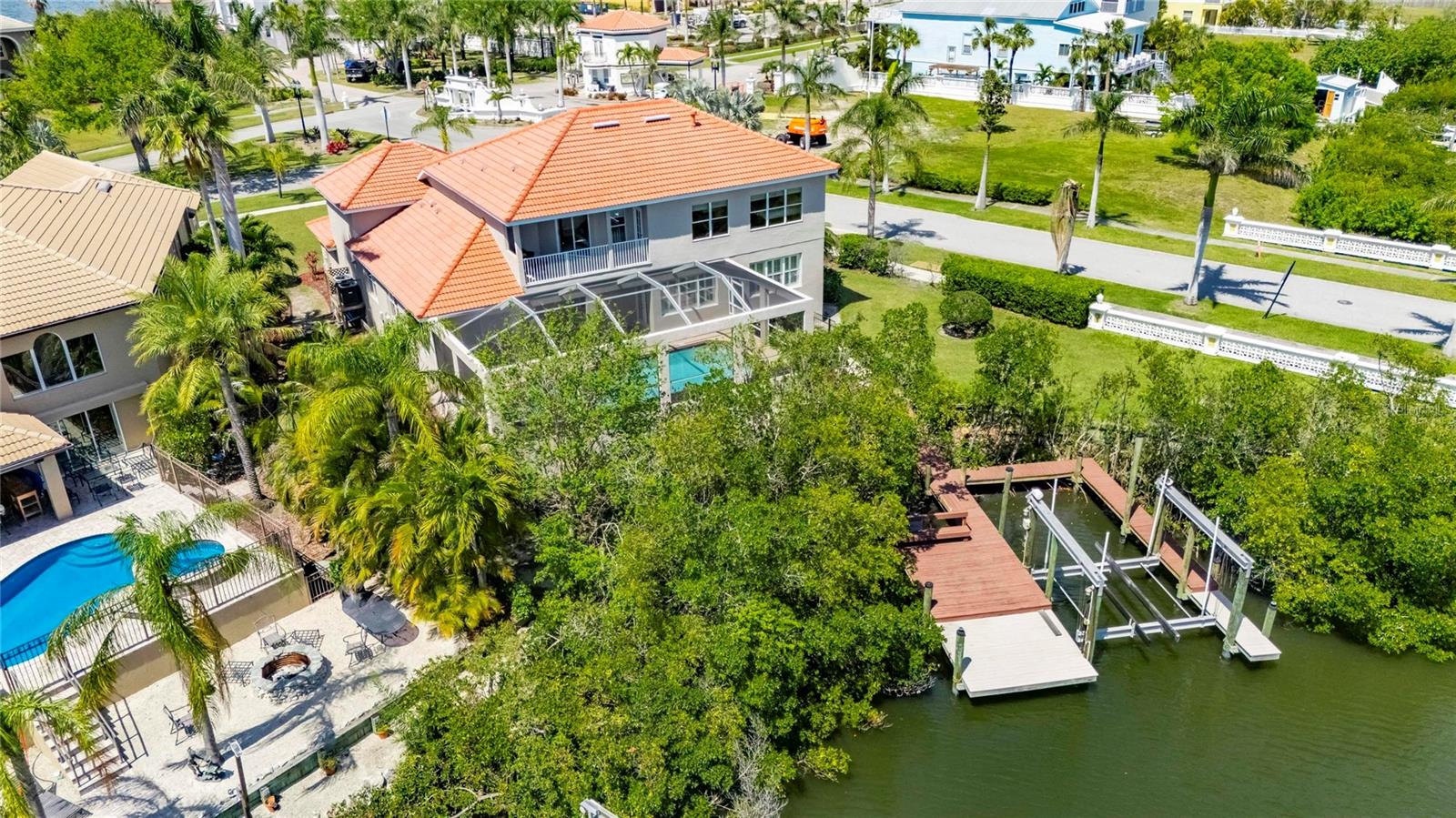 6317 MARBELLA BLVD, APOLLO BEACH, FL, 33572