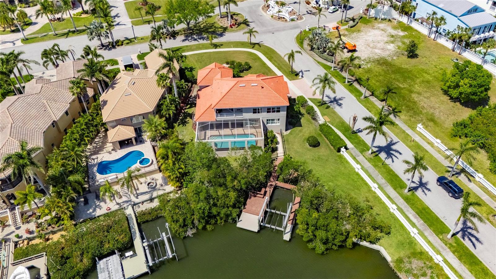 6317 MARBELLA BLVD, APOLLO BEACH, FL, 33572