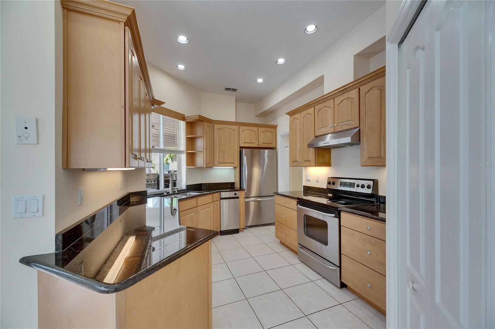 6317 MARBELLA BLVD, APOLLO BEACH, FL, 33572