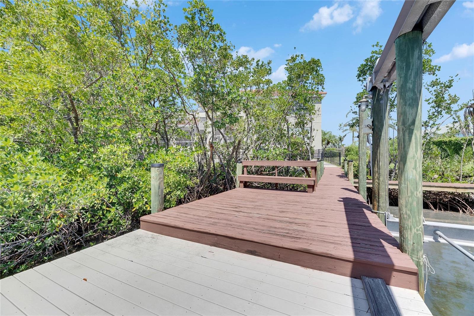 6317 MARBELLA BLVD, APOLLO BEACH, FL, 33572