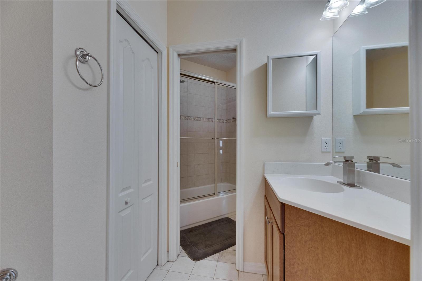 6317 MARBELLA BLVD, APOLLO BEACH, FL, 33572