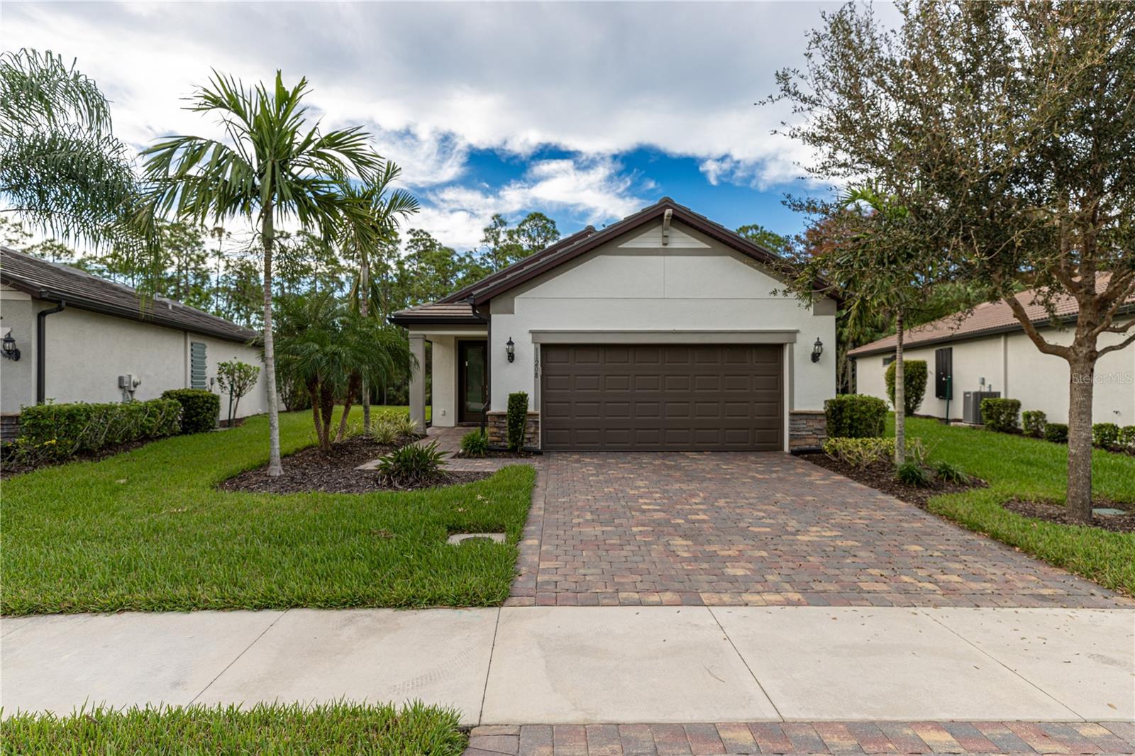 11208 CARLINGFORD RD, FORT MYERS, FL, 33913
