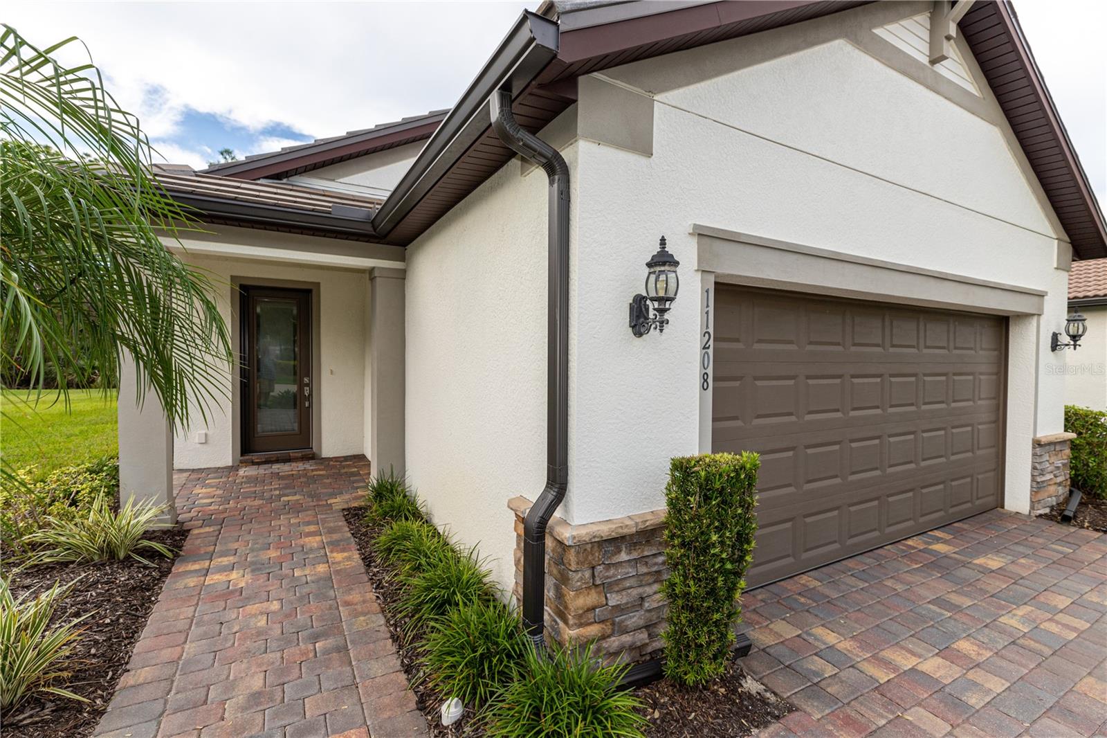 11208 CARLINGFORD RD, FORT MYERS, FL, 33913