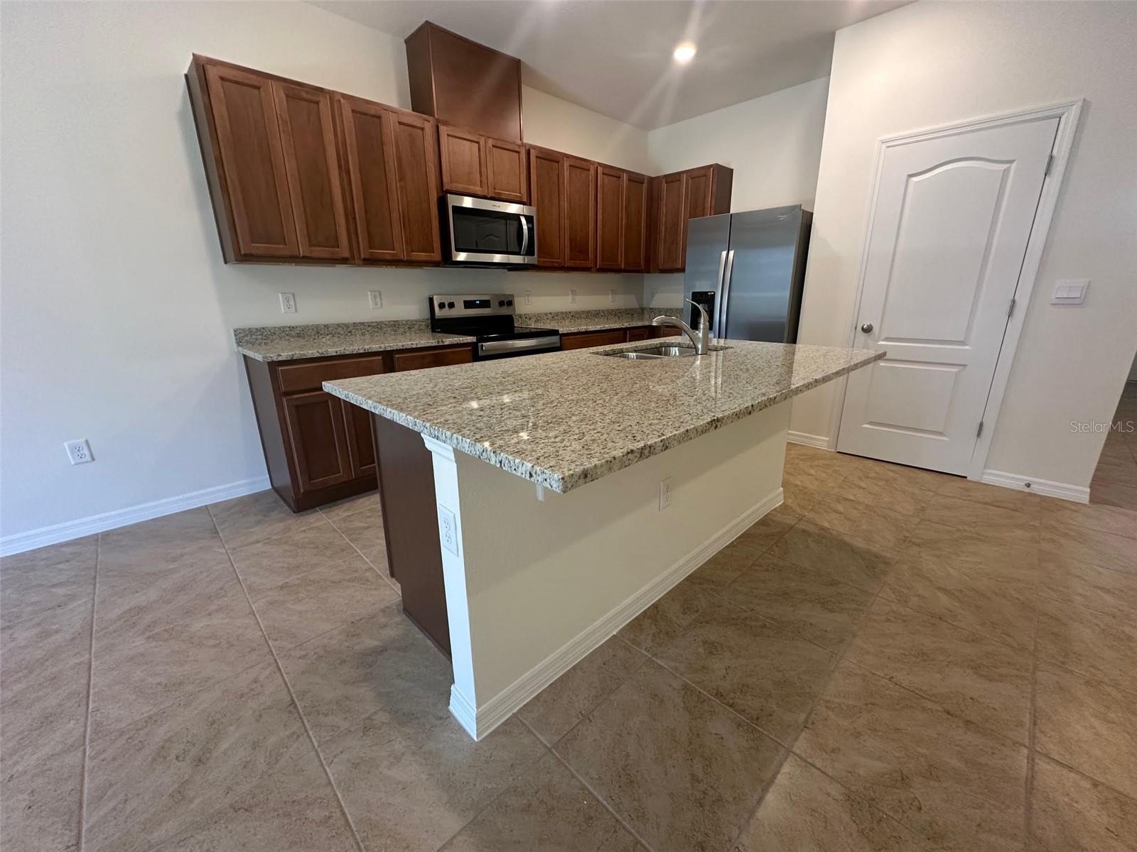 1631 THICKET AVE, DAVENPORT, FL, 33837