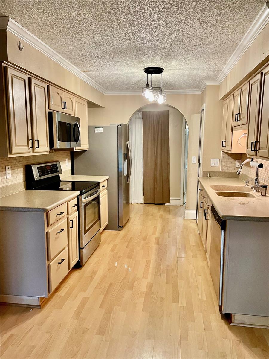 100 E OAK TERRACE DR #A4, LEESBURG, FL, 34748