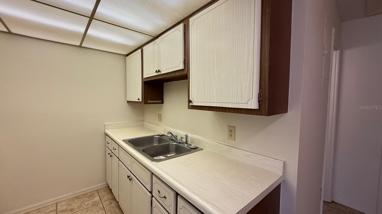 107 PERKINS ST #17, LEESBURG, FL, 34748