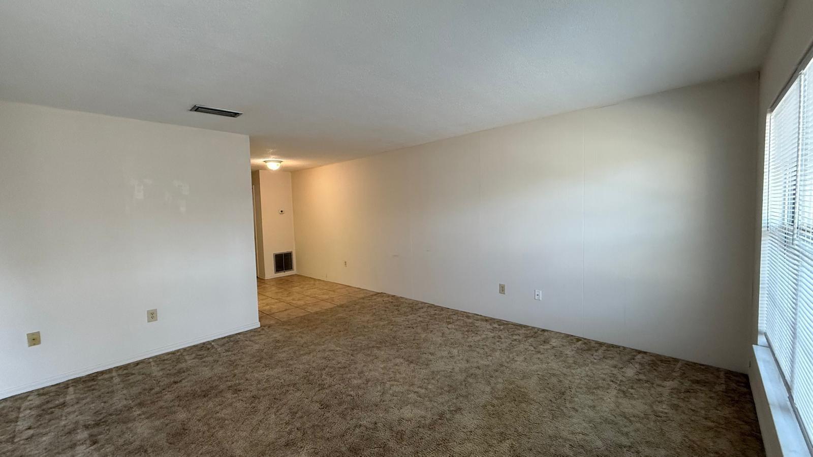 107 PERKINS ST #17, LEESBURG, FL, 34748