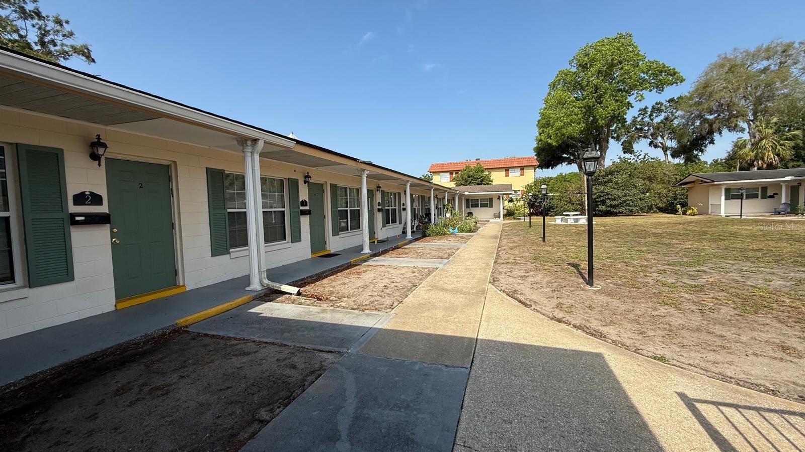 107 PERKINS ST #17, LEESBURG, FL, 34748