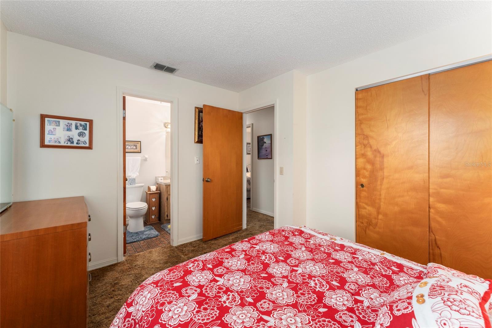 2260 CR 444, LAKE PANASOFFKEE, FL, 33538