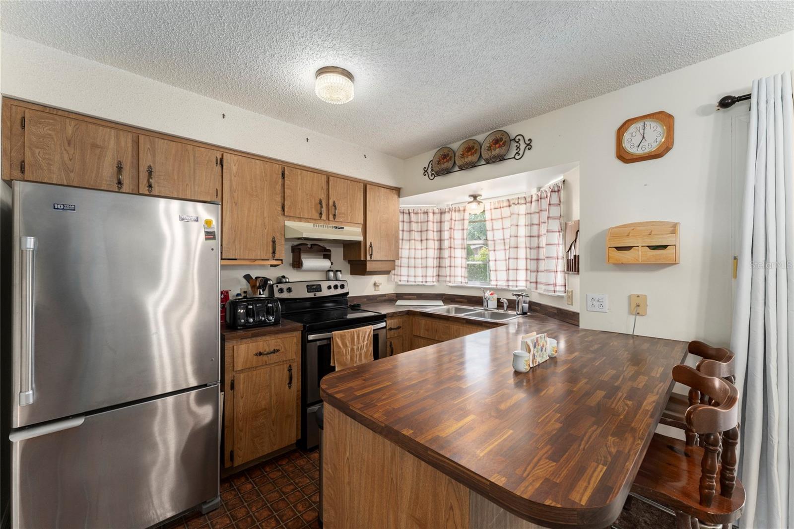 2260 CR 444, LAKE PANASOFFKEE, FL, 33538