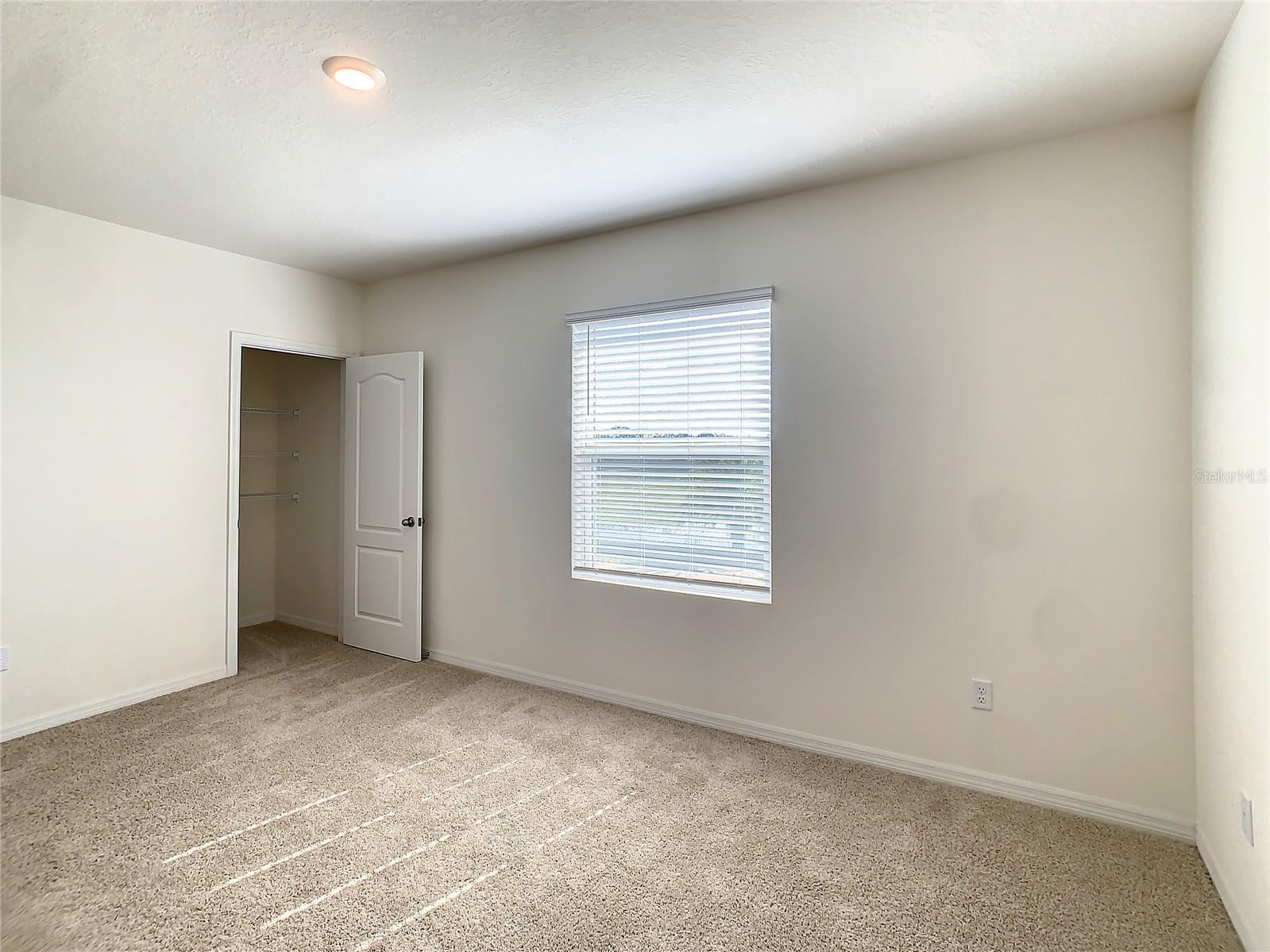 1013 BLUE JAY DR, DAVENPORT, FL, 33837