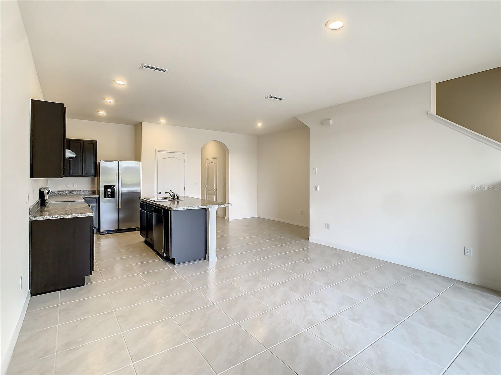 1013 BLUE JAY DR, DAVENPORT, FL, 33837