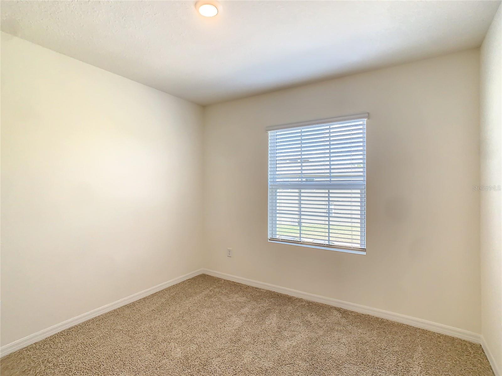 1013 BLUE JAY DR, DAVENPORT, FL, 33837