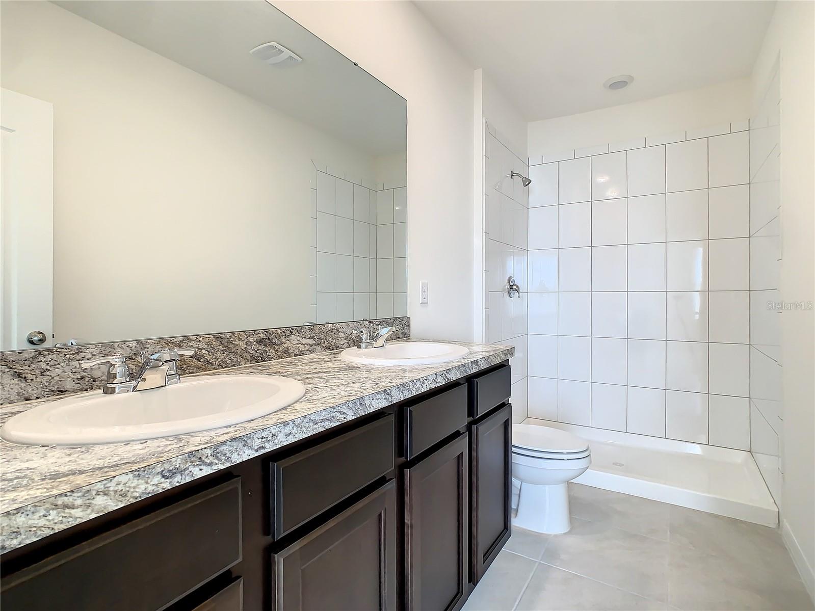 1013 BLUE JAY DR, DAVENPORT, FL, 33837