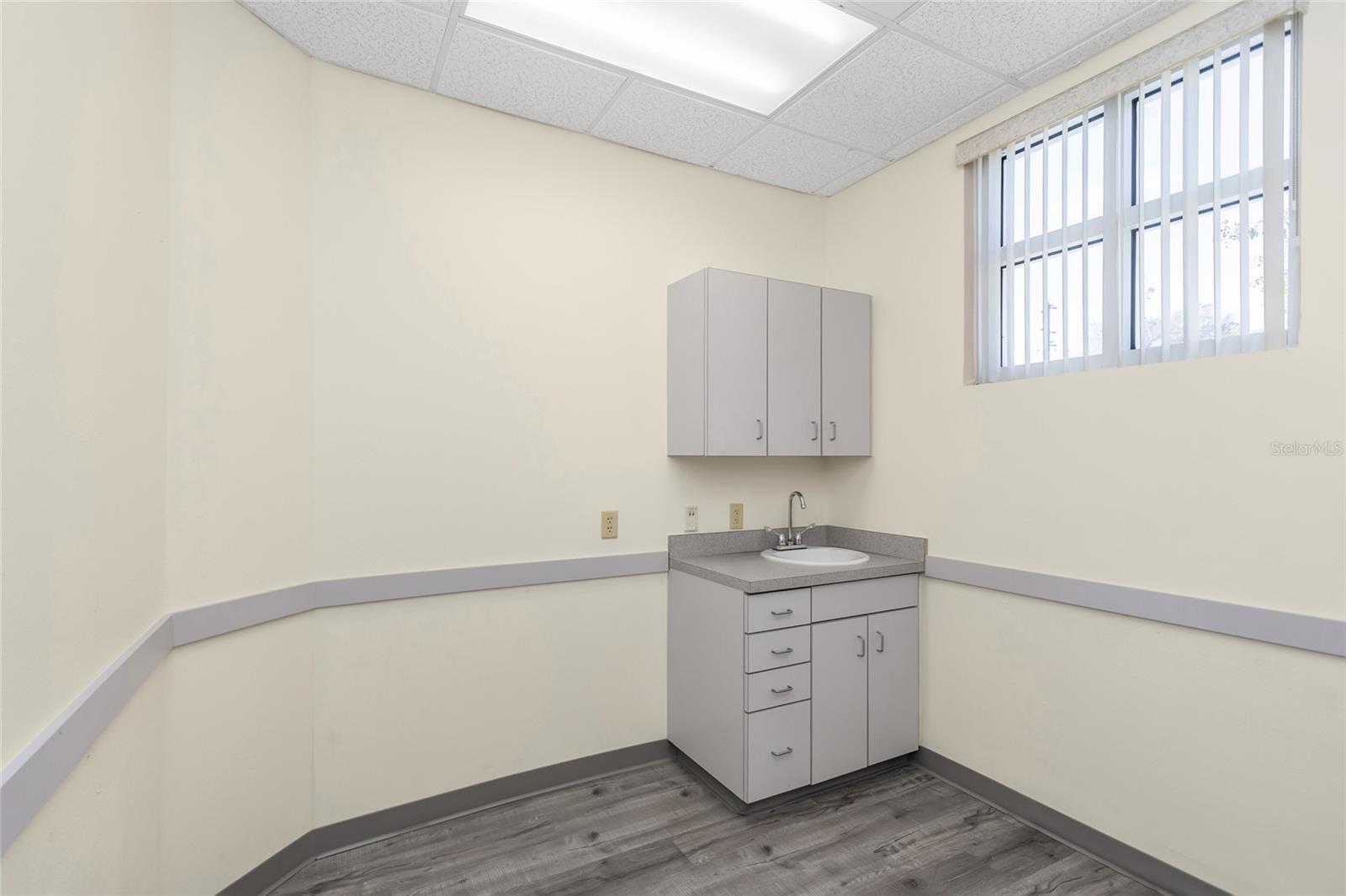 585 MAIN ST, DUNEDIN, FL, 34698