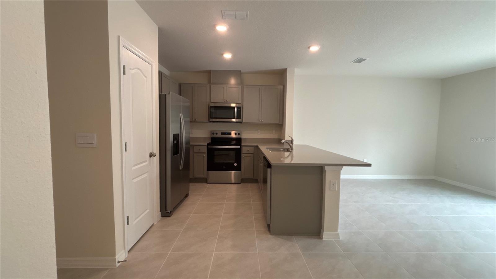 3180 GOOSE RD, DAVENPORT, FL, 33837