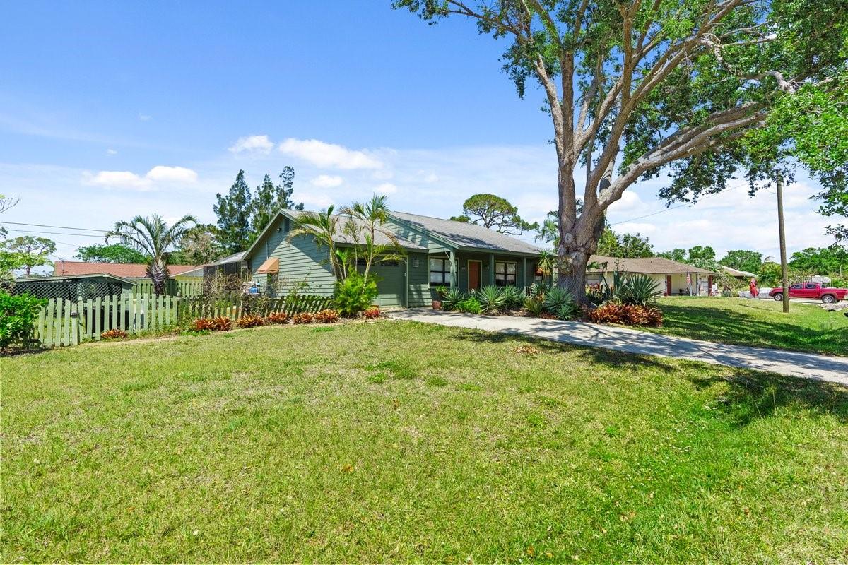 888 KIMBALL RD, VENICE, FL, 34293